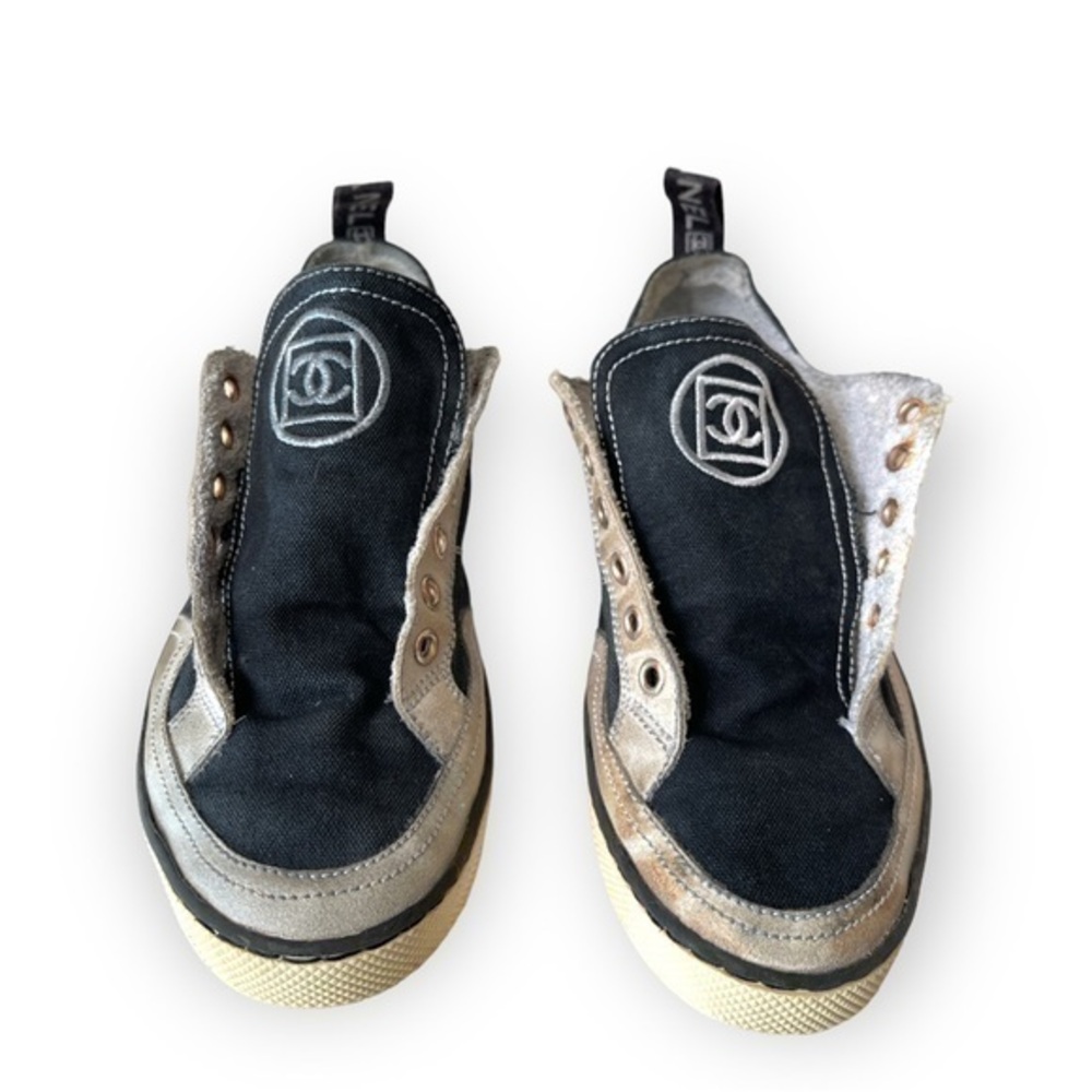 VINTAGE Chanel 08C Canvas Sneakers Embroidered CC Distressed Slip-On EU 39 US 8